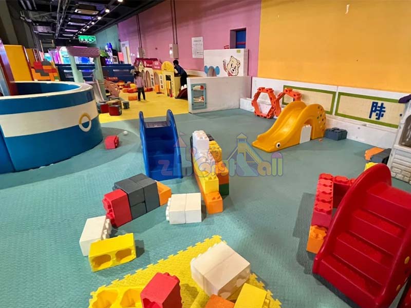 Indoor Playground Children Entertainment Space Trampoline