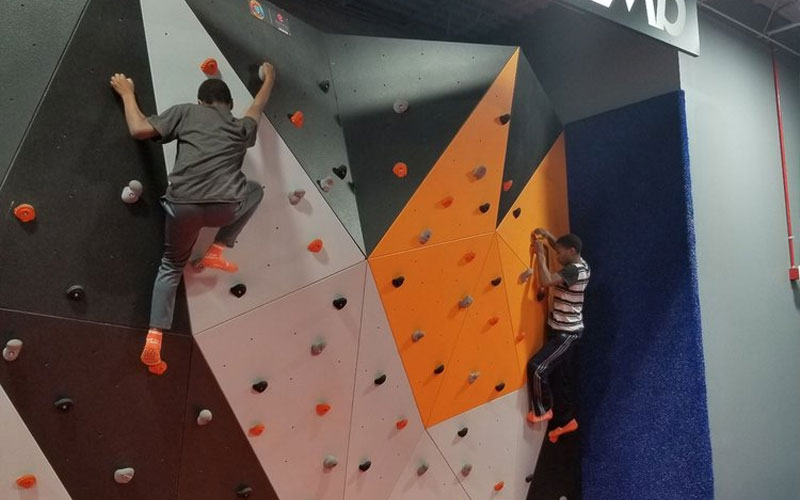 10 Steps to Starting a Trampoline Park