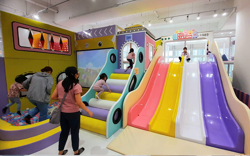 Kids Indoor Play Equipment with Slides & Trampolines
